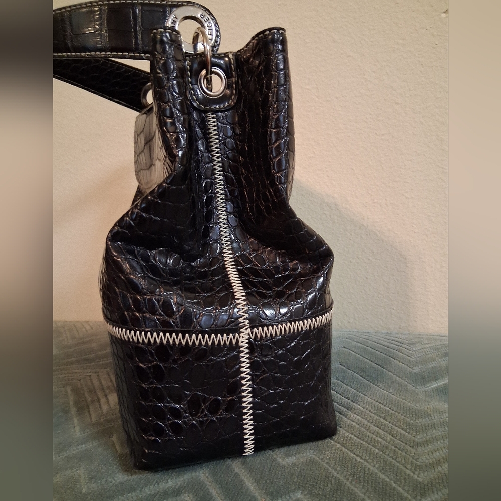 Tommy Hilfiger Black Croc Faux Leather Like Handbag - Picture 4 of 11